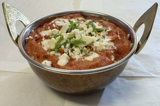 Lam Tikka  masala + Plain Naan + One Drink (Mango Lassi/Cold Drink)